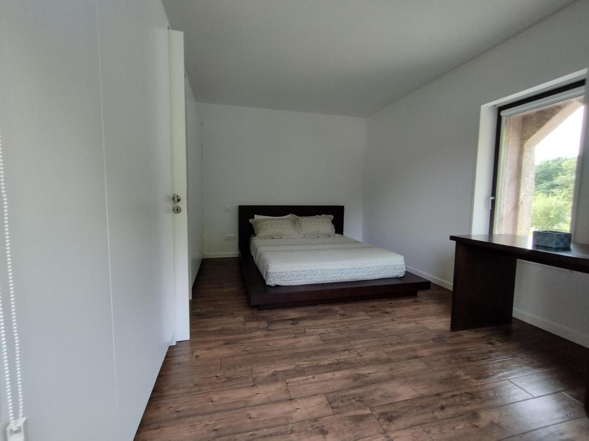 Villa Box House Paredes de Coura Exterior foto
